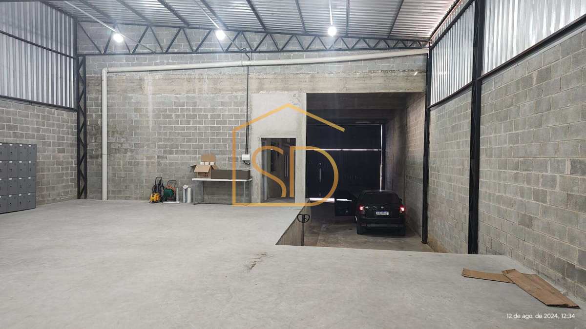 Espetacular Barracão para Logistica ou Industrial com 320m² à venda em São José dos Pinhais, Barro Preto. - Solange Delfim Consultora de Imóveis