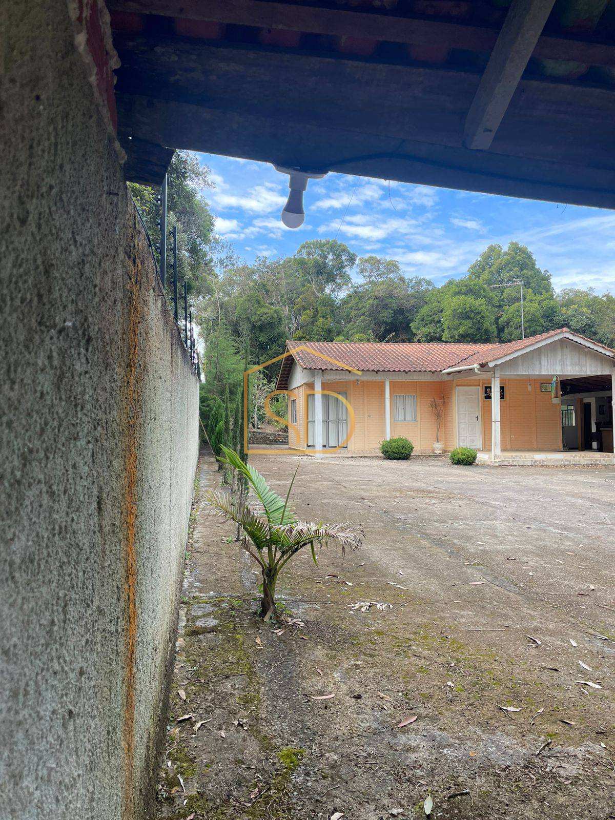 Chácara  5 à venda com 2 quartos 1 suíte, 130,00m² , no Condomínio Sol Nascente , Tijucas doSul, terreno de 5000m² - Solange Delfim Consultora de Imóveis