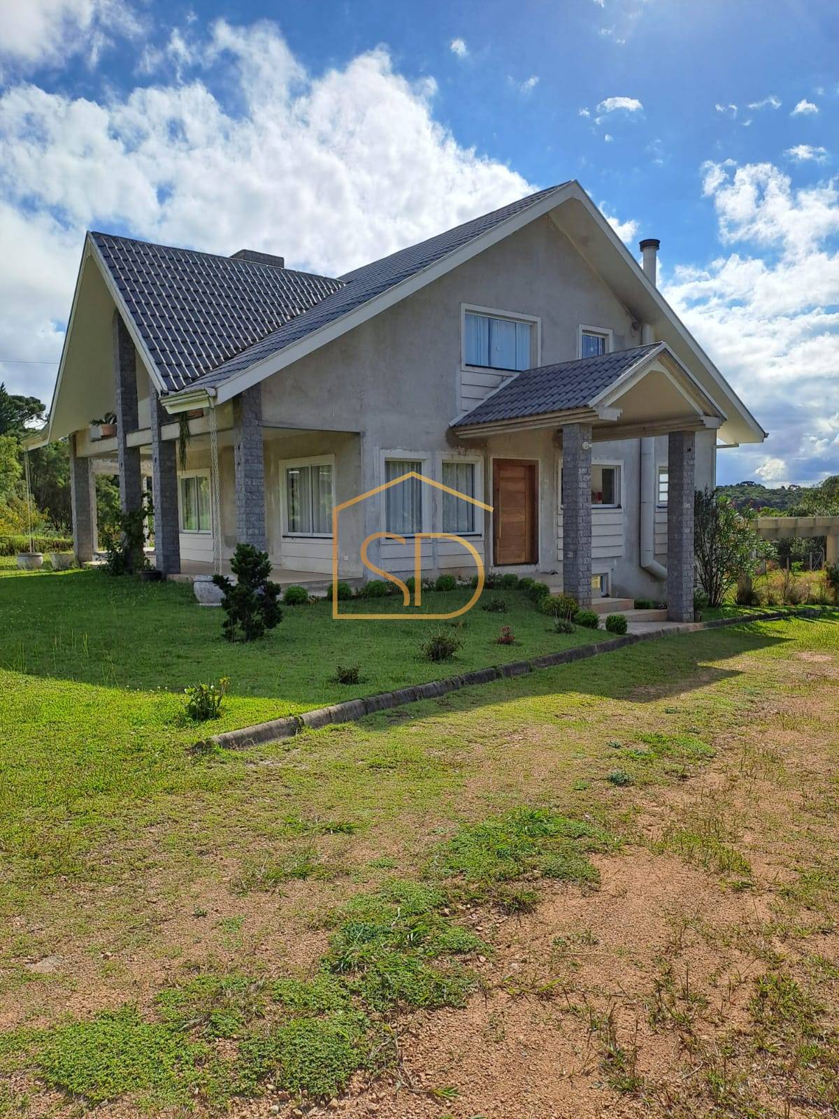 Espetacular Chácara com 7.996,60m² e Linda Casa 300m²,4 quartos no Condomínio Sol Nascente , à venda em Tijucas do Sul, Rio de Una - Solange Delfim Consultora de Imóveis