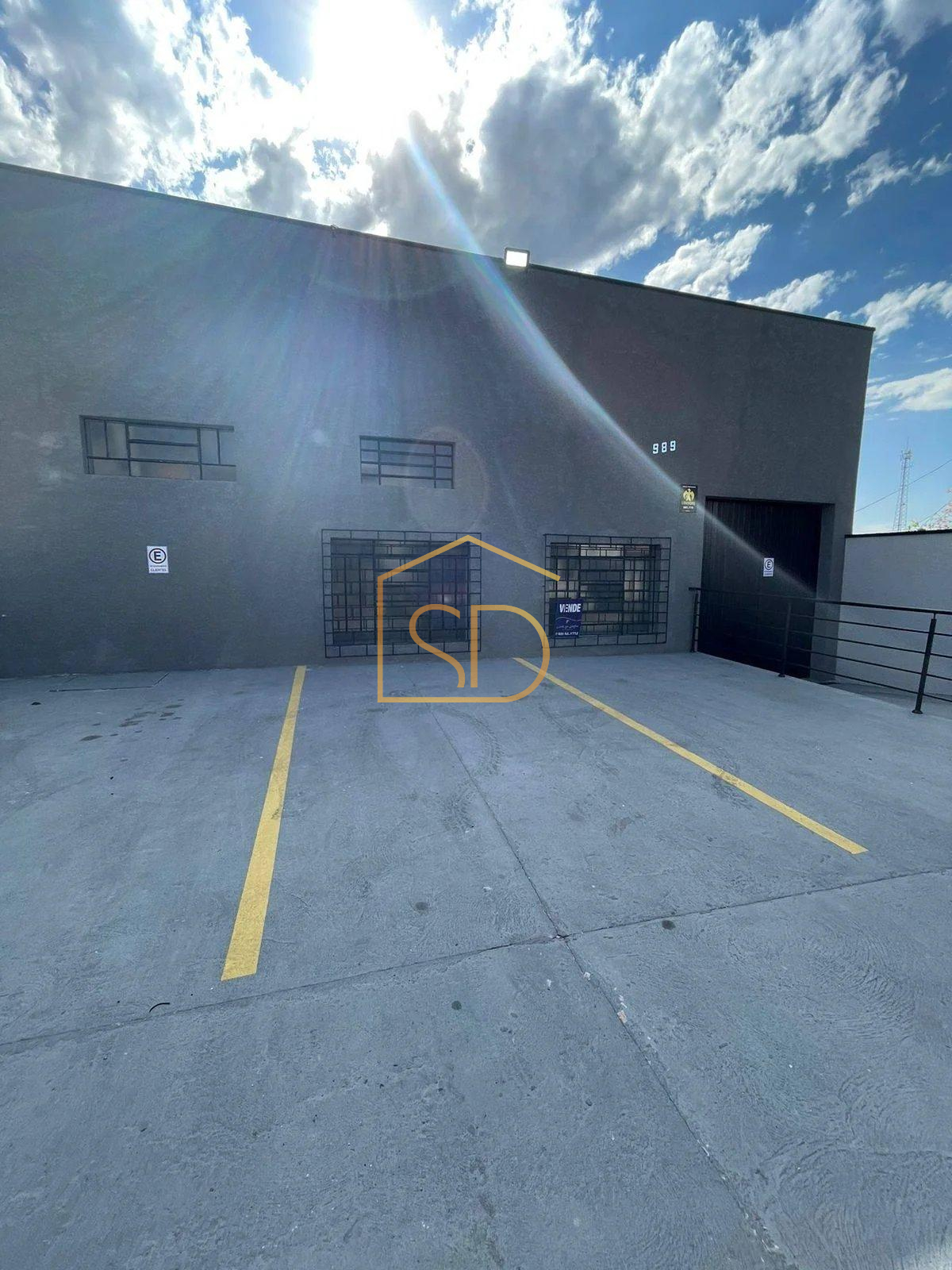 Excelente Barracão Comercialou Industrial , 320m², á venda, em São José dos Pinhais, Cidade Jardim - Solange Delfim Consultora de Imóveis