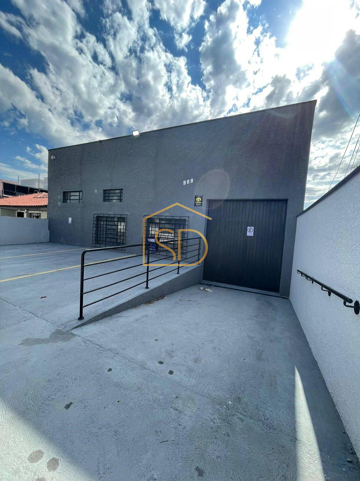 Excelente Barracão Comercialou Industrial , 320m², á venda, em São José dos Pinhais, Cidade Jardim - Solange Delfim Consultora de Imóveis