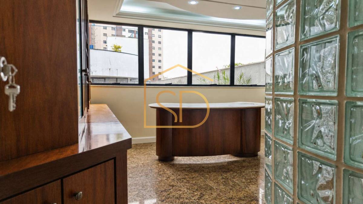 OPORTUNIDADE EM CURITIBA: Conjunto Comercial para alugar no Edifício Renaissance,175,63m² com 7 salas no Juvevê - Solange Delfim Consultora de Imóveis