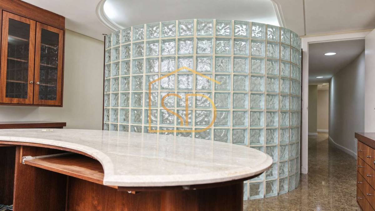 OPORTUNIDADE EM CURITIBA: Conjunto Comercial para alugar no Edifício Renaissance,175,63m² com 7 salas no Juvevê - Solange Delfim Consultora de Imóveis