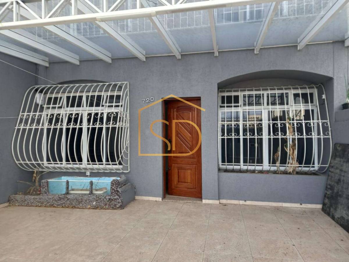 Sobrado à venda, com 3 quartos, espaço gourmet , 2 vagas de garagem ,180m² no bairro Parolin em Curitiba - Solange Delfim Consultora de Imóveis