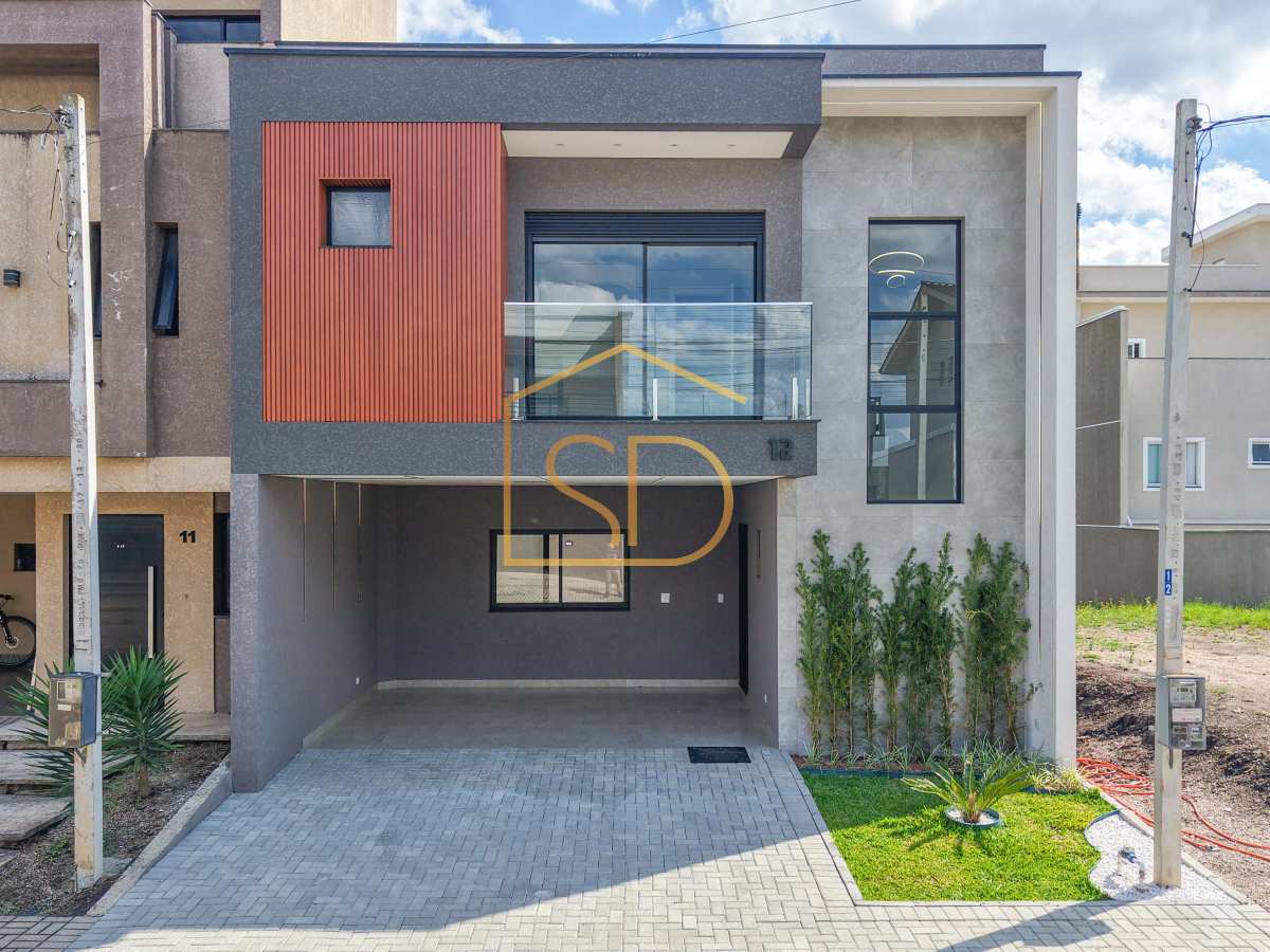Sobrado Alto Padrão à venda, no Residencial Foggiatto com 3 quartos 1 suíte, 144m², Costeira, São José dos Pinhais - Solange Delfim Consultora de Imóveis