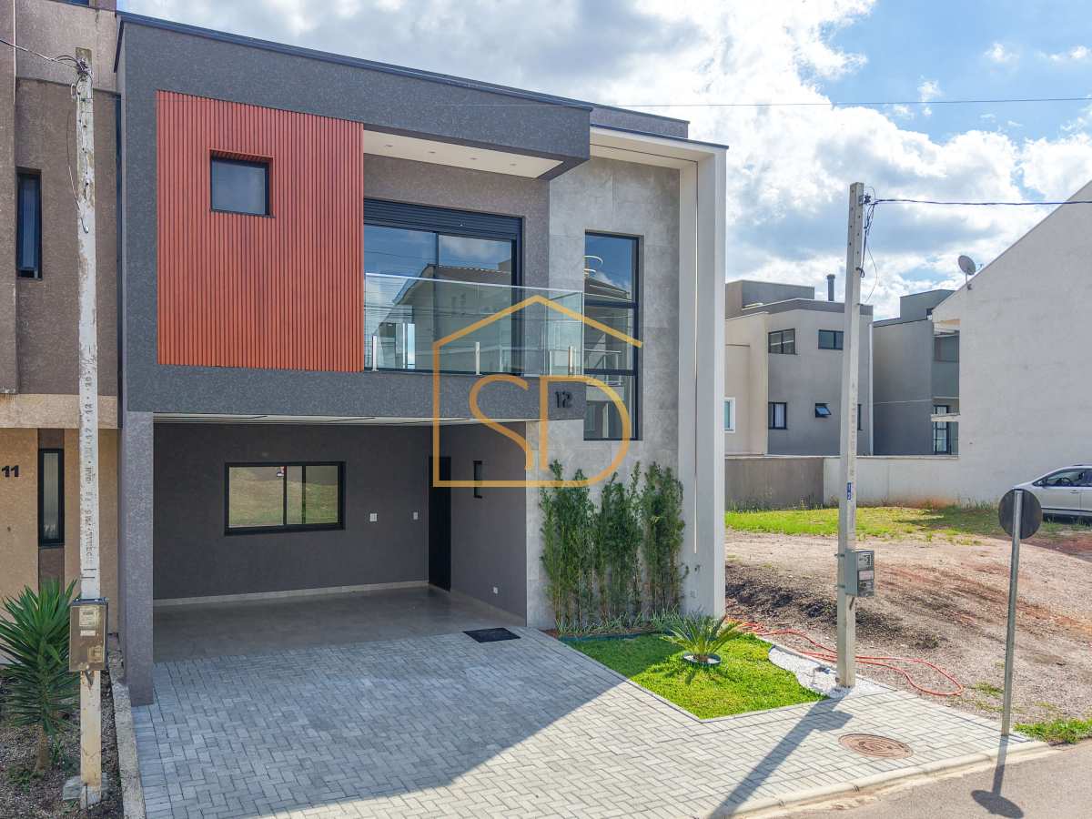 Sobrado Alto Padrão à venda, no Residencial Foggiatto com 3 quartos 1 suíte, 144m², Costeira, São José dos Pinhais - Solange Delfim Consultora de Imóveis