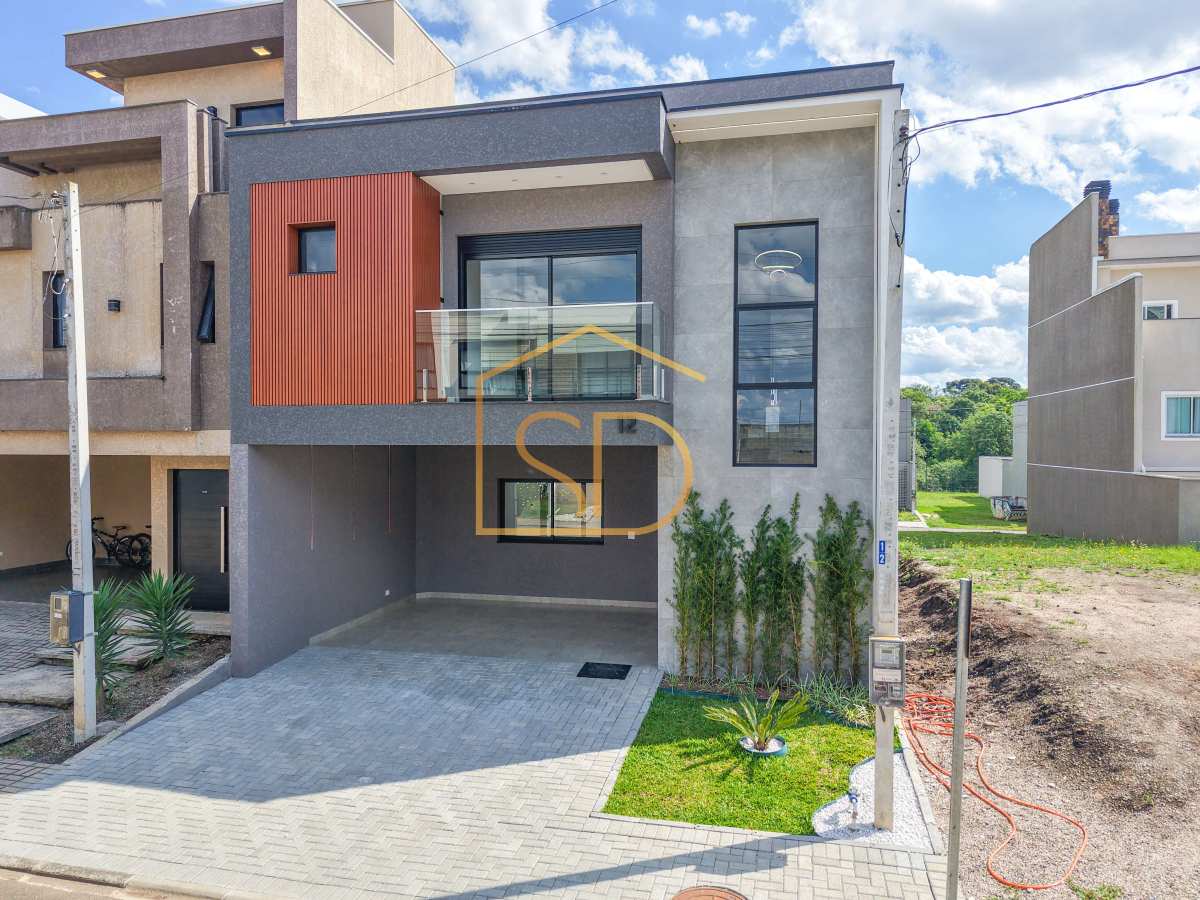 Sobrado Alto Padrão à venda, no Residencial Foggiatto com 3 quartos 1 suíte, 144m², Costeira, São José dos Pinhais - Solange Delfim Consultora de Imóveis