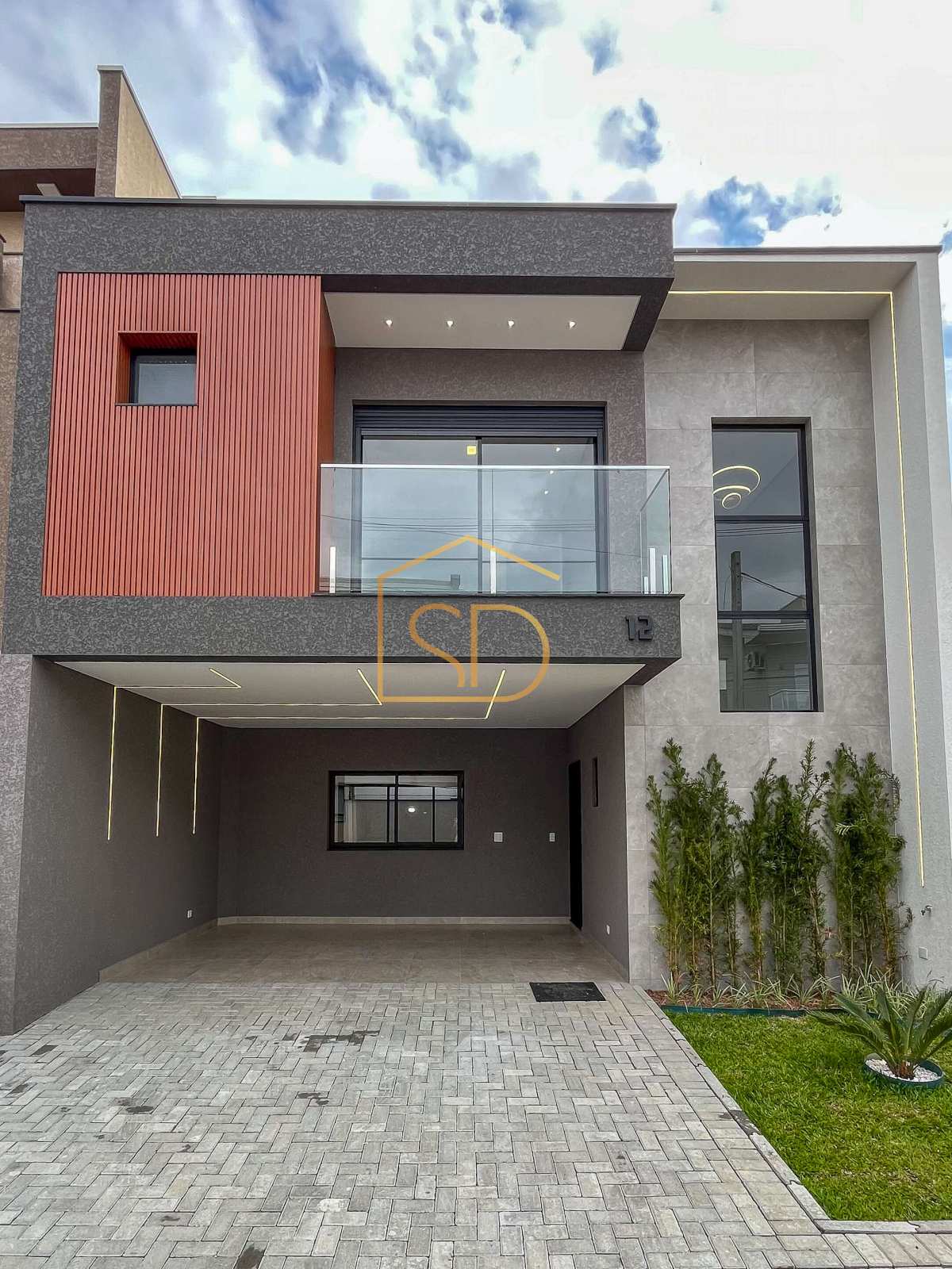 Sobrado Alto Padrão à venda, no Residencial Foggiatto com 3 quartos 1 suíte, 144m², Costeira, São José dos Pinhais - Solange Delfim Consultora de Imóveis