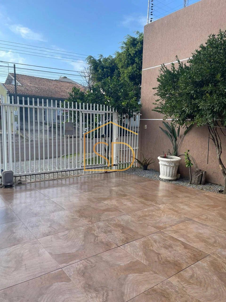 Moderno Sobrado Triplex com 4 quartos 1 suíte máster , 304,58m², à venda em São José dos Pinhais, Aristocrata - Solange Delfim Consultora de Imóveis