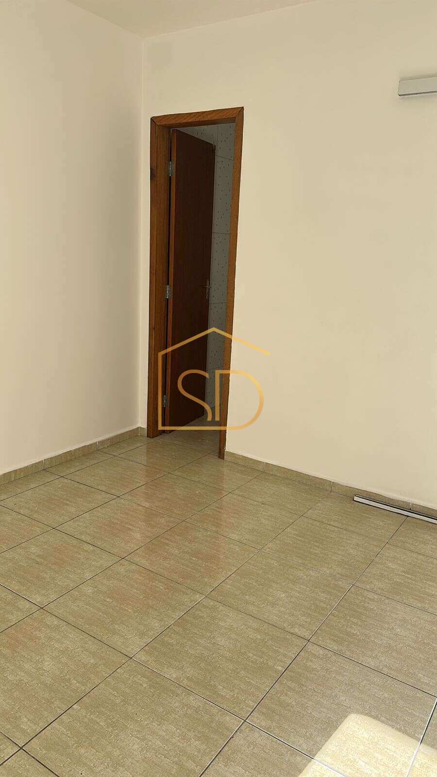 Studio com 1 quarto, para locação com água e luz incluso em São José dos Pinhais, Costeira - Solange Delfim Consultora de Imóveis